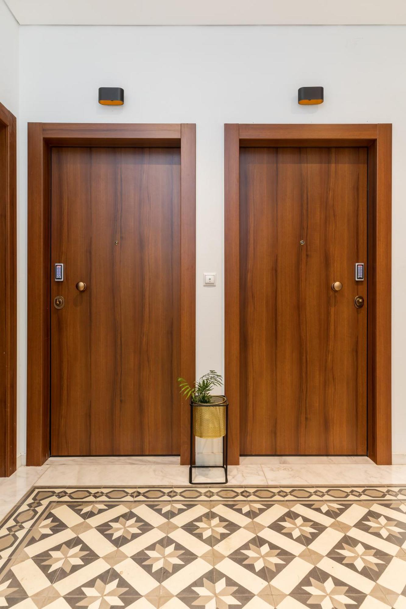Black Onyx Comfort Suites - Timeless Design In A Heritage Building 테살로니키 외부 사진