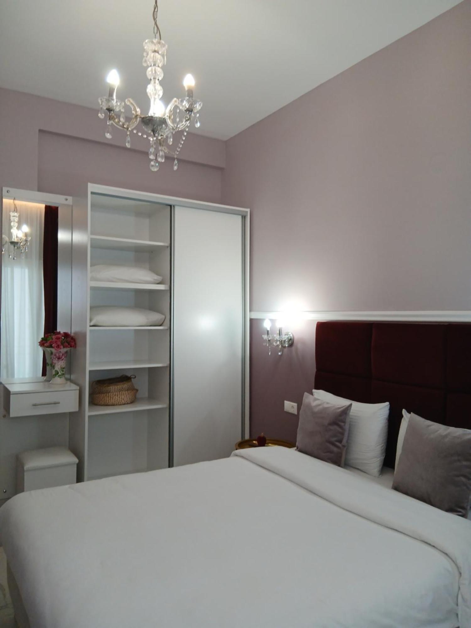 Black Onyx Comfort Suites - Timeless Design In A Heritage Building 테살로니키 외부 사진